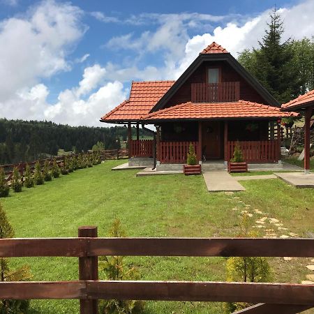 Holiday Home Perduh Sekulic Eksteriør billede